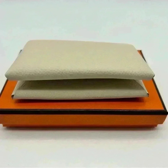 Hermes Calvi Card Holder coin purse Epsom off white Craie new in box - Picture 8 of 15